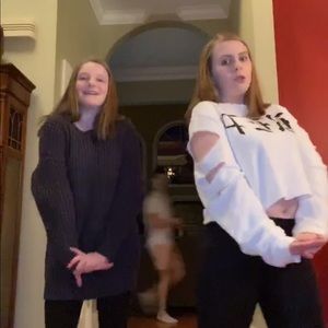 Distressed rep crop top